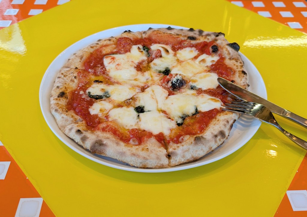 水曜日２５－８１０